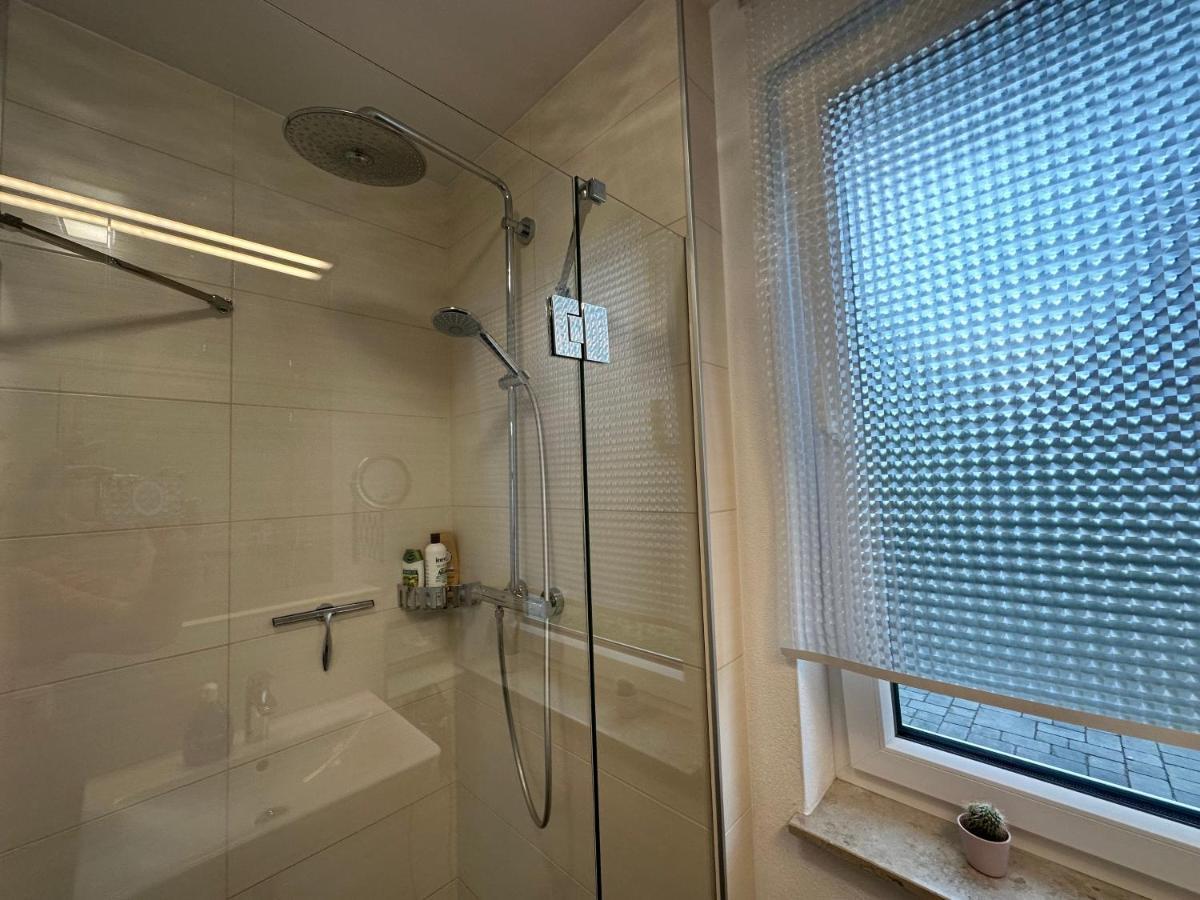 Traumhafte Haushaelfte Mit Kamin, Garten & Whirlpool Apartment Берлин Екстериор снимка